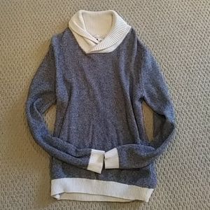 H & M sweater